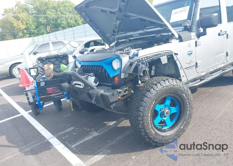 2013 Jeep Wrangler Unlimited из США, поврежденный, VIN 1C4BJWDG3DL628784